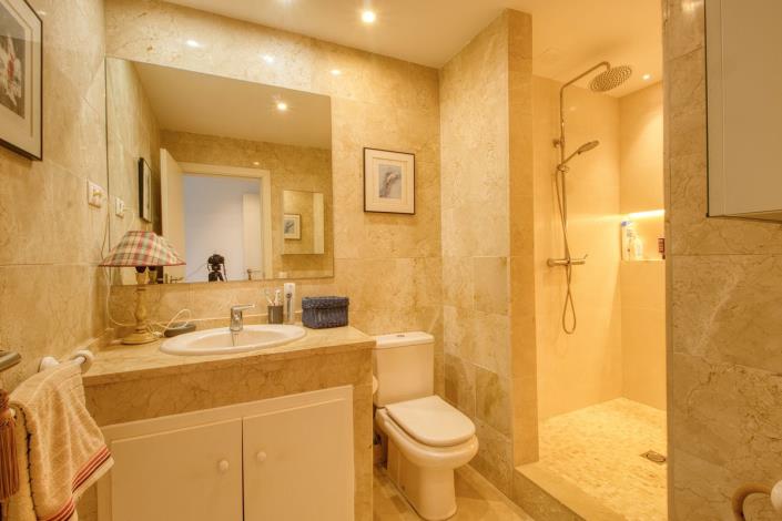 Image No.14-2 Bed Apartment for sale