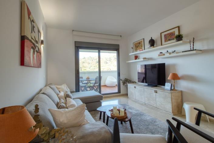 Image No.22-2 Bed Apartment for sale