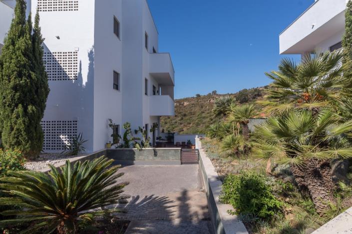 Image No.30-2 Bed Apartment for sale