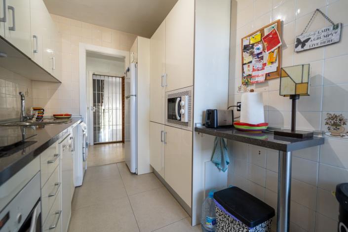 Image No.19-3 Bed Apartment for sale