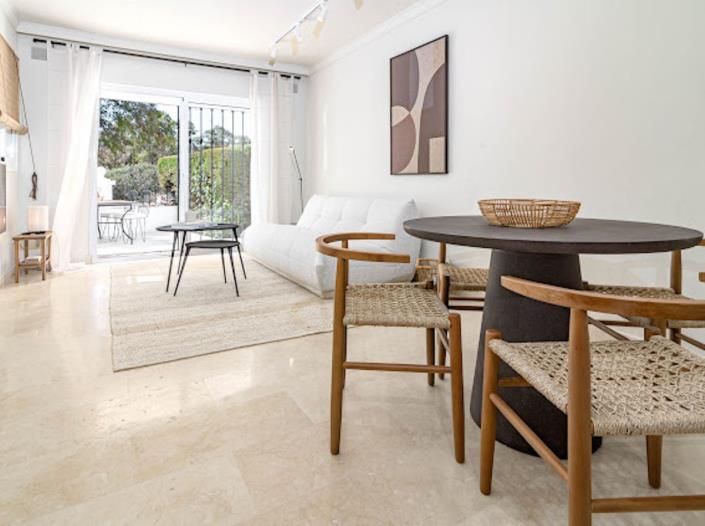 Image No.8-2 Bed Apartment for sale