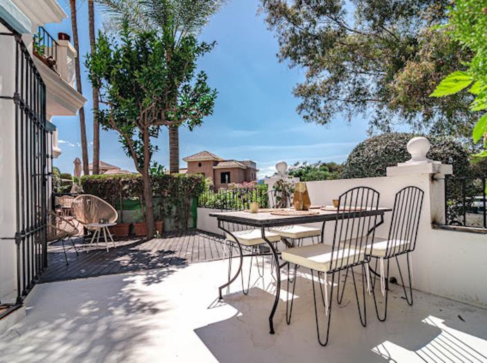 Image No.21-2 Bed Apartment for sale