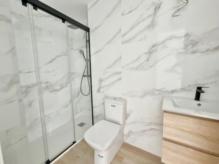 Image No.18-2 Bed Apartment for sale