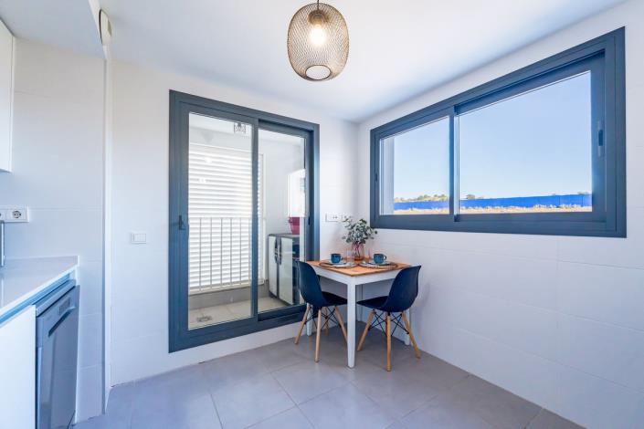 Image No.14-3 Bed Apartment for sale