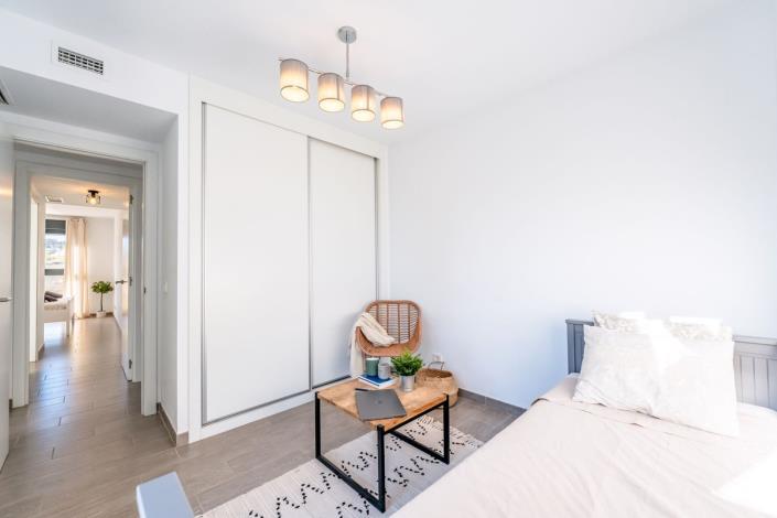 Image No.18-3 Bed Apartment for sale