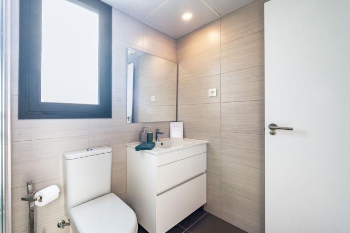 Image No.22-3 Bed Apartment for sale