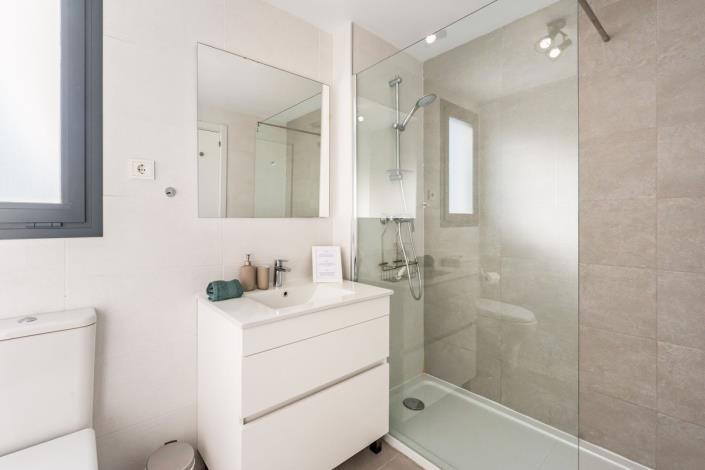 Image No.23-3 Bed Apartment for sale