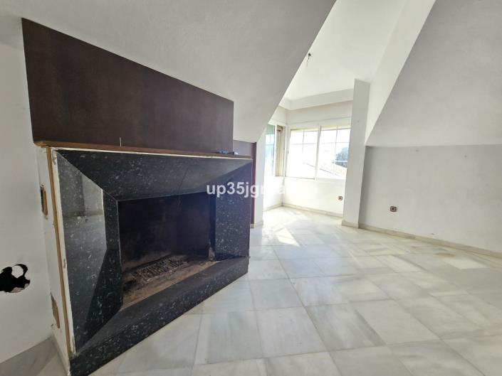 Image No.2-3 Bed Apartment for sale