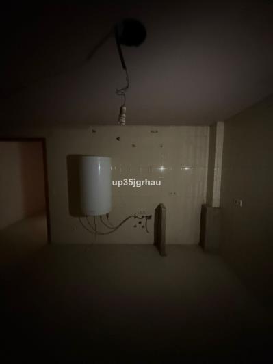 Image No.21-3 Bed Apartment for sale