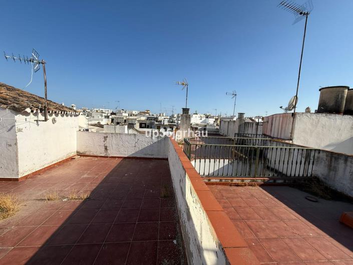 Image No.24-3 Bed Apartment for sale