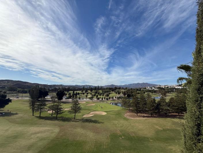 Image No.15-3 Bed Apartment for sale