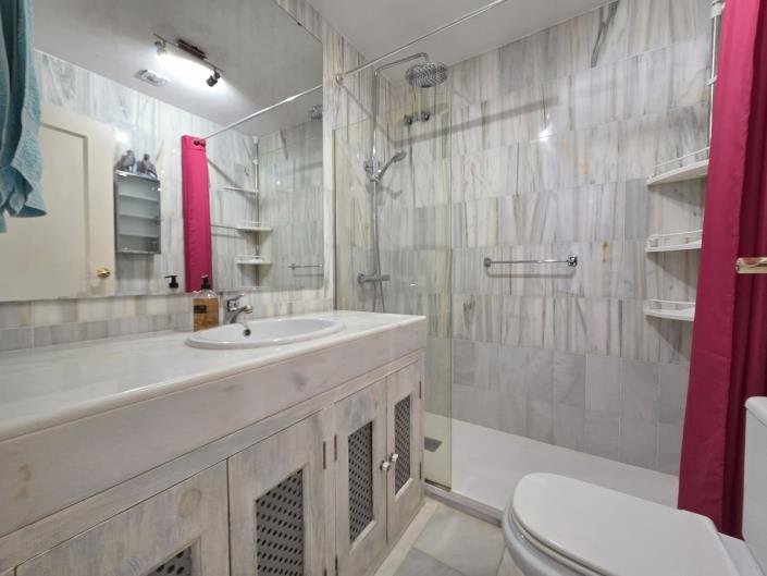 Image No.13-2 Bed Apartment for sale