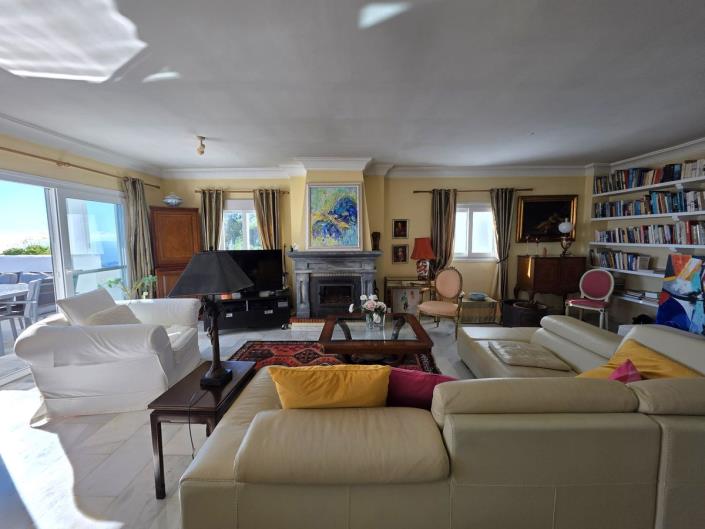 Image No.19-2 Bed Apartment for sale