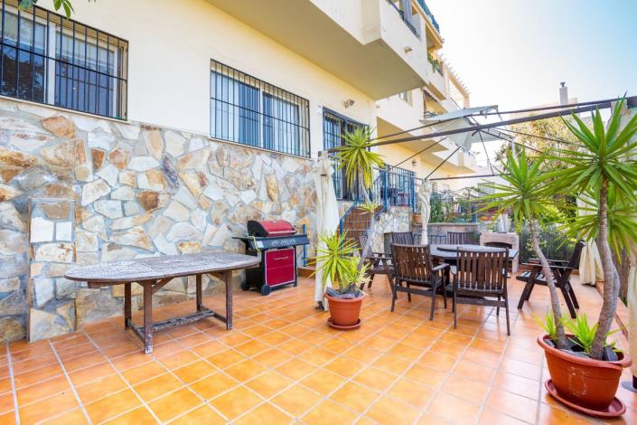 Image No.3-4 Bed Townhouse for sale