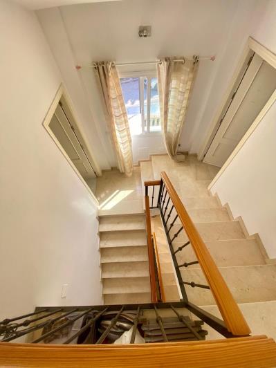 Image No.16-4 Bed Townhouse for sale