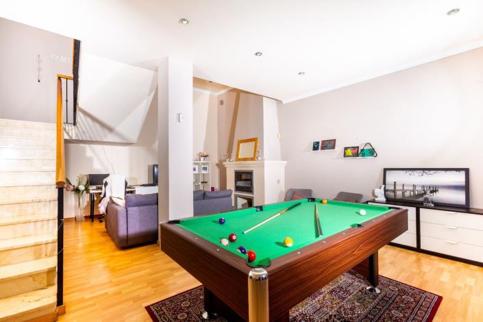 Image No.17-4 Bed Townhouse for sale