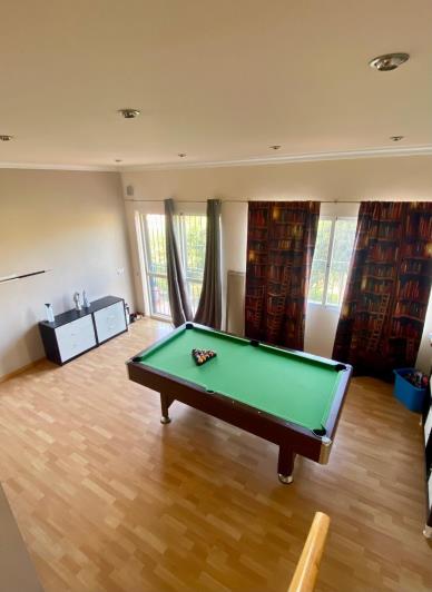 Image No.18-4 Bed Townhouse for sale