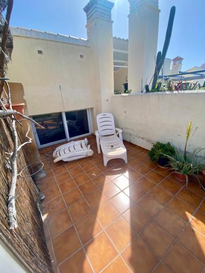 Image No.21-4 Bed Townhouse for sale