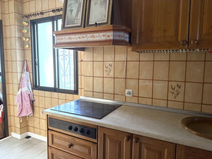 Image No.11-3 Bed Apartment for sale