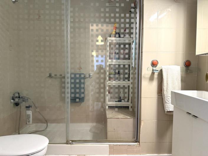 Image No.18-3 Bed Apartment for sale