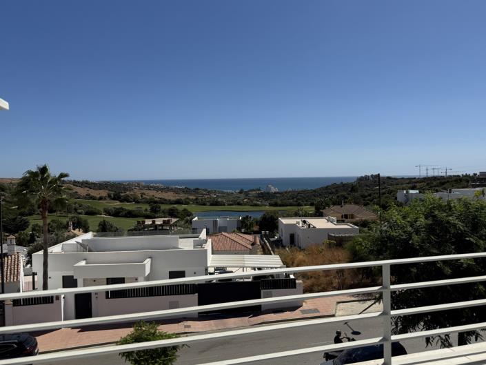 Image No.17-2 Bed Apartment for sale