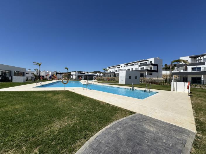 Image No.28-2 Bed Apartment for sale