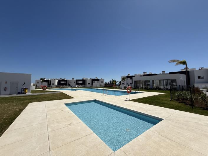 Image No.30-2 Bed Apartment for sale