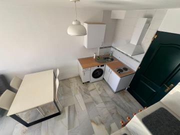 10-bb915d1cb19341576dcdc994b81ab9c5