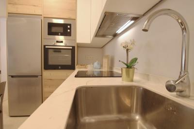 12-53013098fcab6c38b1379cd33298e050