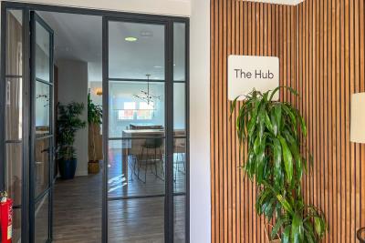 11-20939a0134ad724a8cb2a801094d15a4