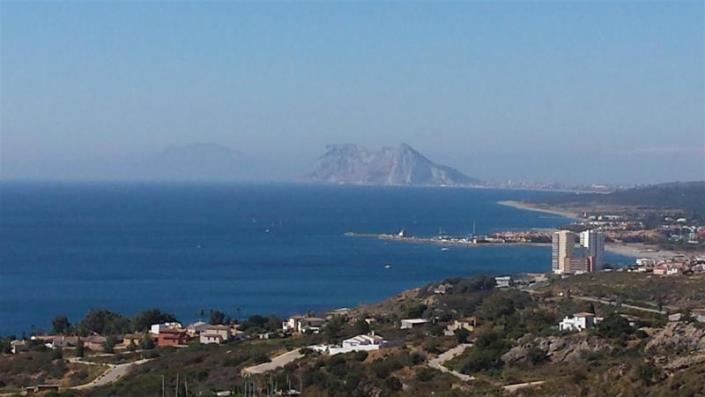 Image No.2-3 Bed Townhouse for sale