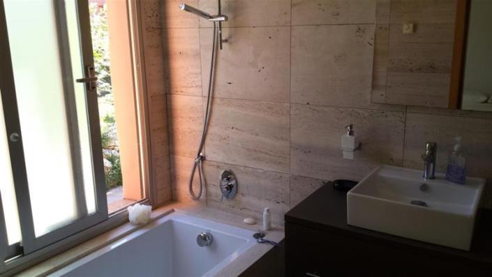 Image No.7-3 Bed Townhouse for sale