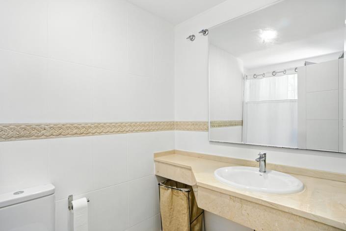 Image No.18-2 Bed Apartment for sale