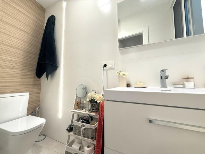 Image No.9-1 Bed Apartment for sale