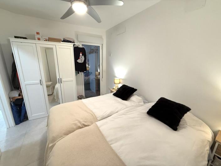 Image No.12-1 Bed Apartment for sale