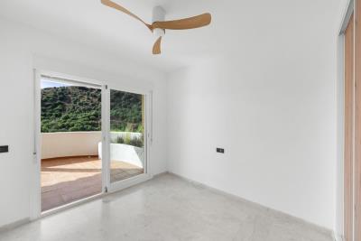 4-c23c0f86247804fa50226aecd8b0b2c8