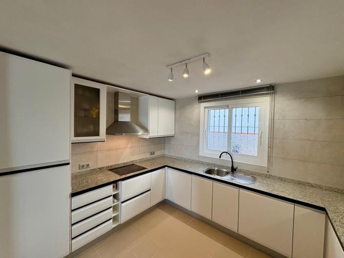 Image No.14-2 Bed Apartment for sale