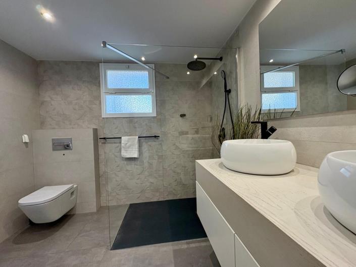 Image No.18-2 Bed Apartment for sale