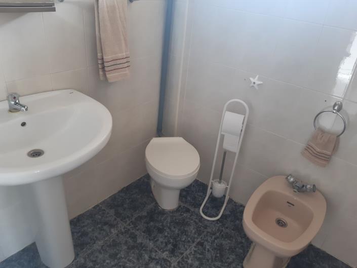 Image No.14-3 Bed Semi-Detached for sale