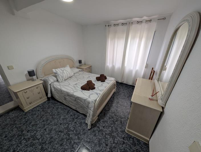 Image No.20-3 Bed Semi-Detached for sale