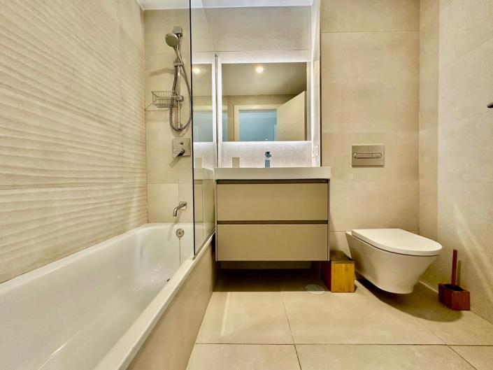 Image No.5-2 Bed Apartment for sale