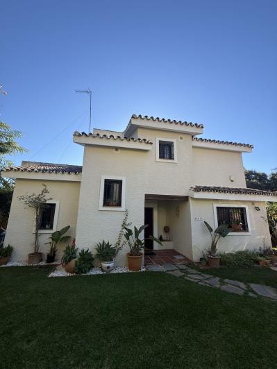 Image No.10-4 Bed Villa for sale