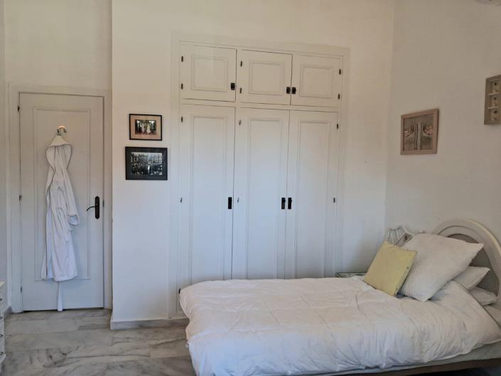 Image No.17-4 Bed Villa for sale