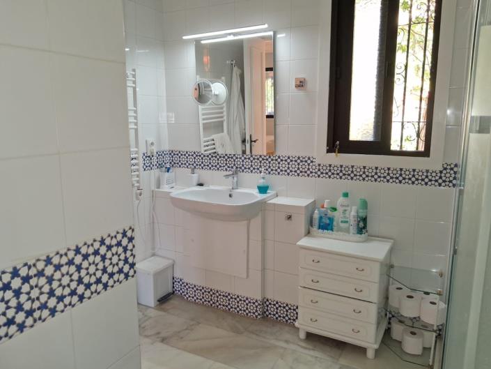 Image No.19-4 Bed Villa for sale