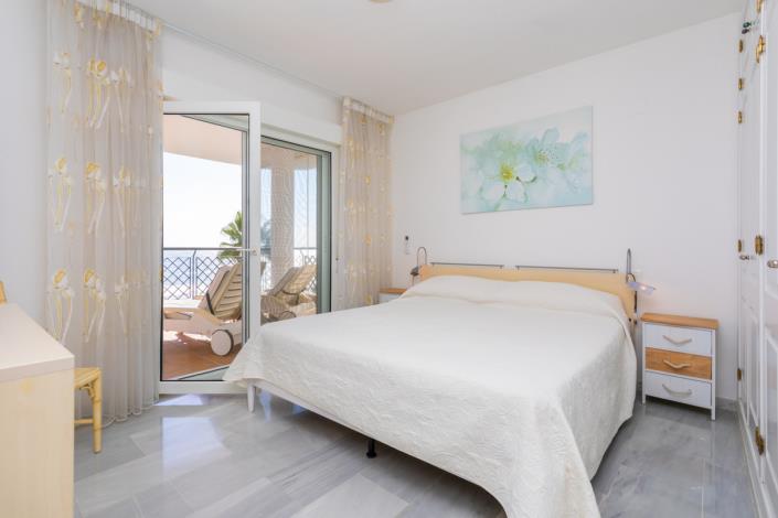 Image No.11-3 Bed Apartment for sale