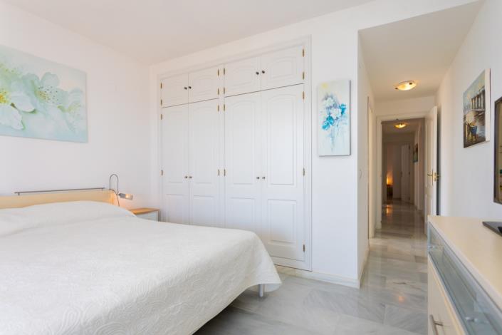 Image No.13-3 Bed Apartment for sale