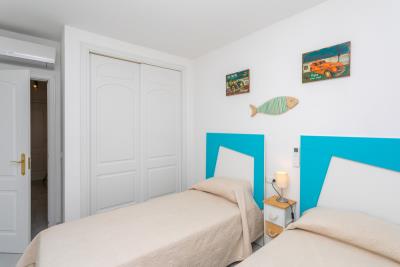 15-11d12f2f454f2f5e9b981fdd8b901d51