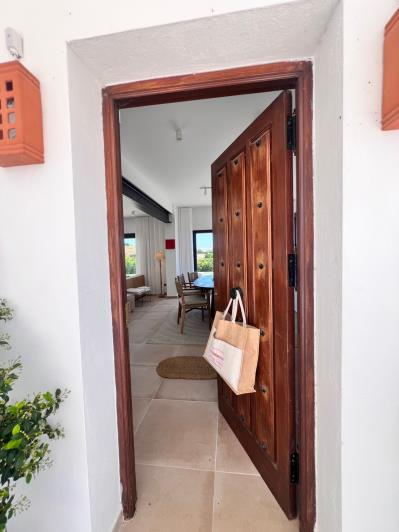 Image No.3-3 Bed Villa for sale