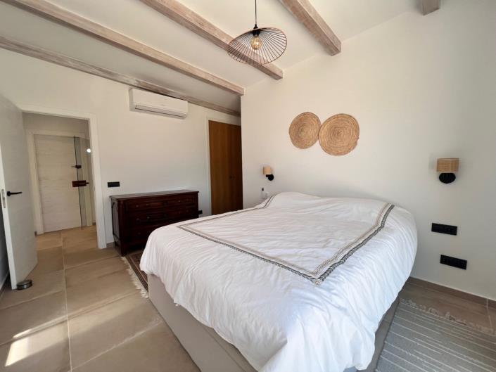 Image No.15-3 Bed Villa for sale