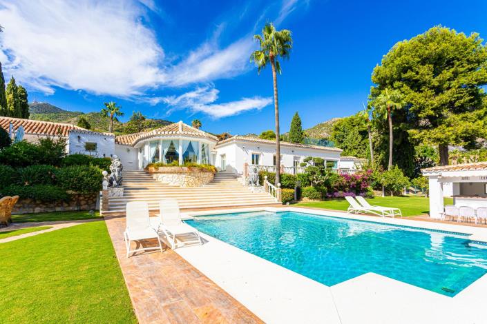 Image No.6-8 Bed Villa for sale